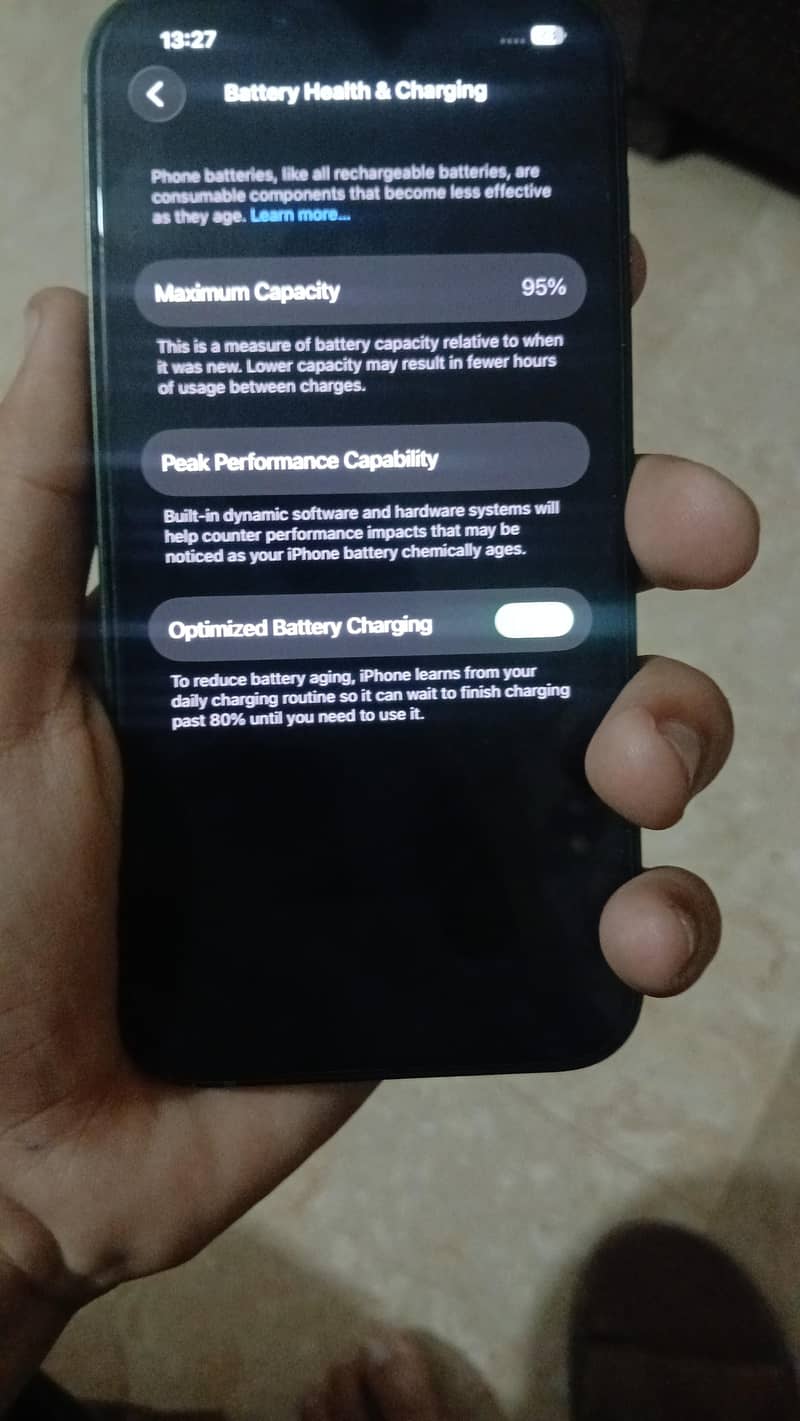 Apple iPhone 13 4