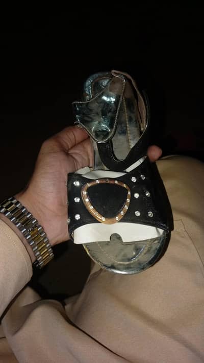 ladies sandle slipper laaat