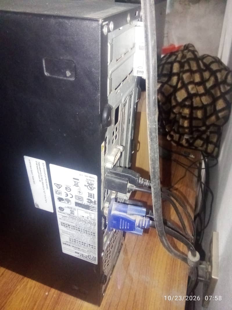 HP Desktop PC 5