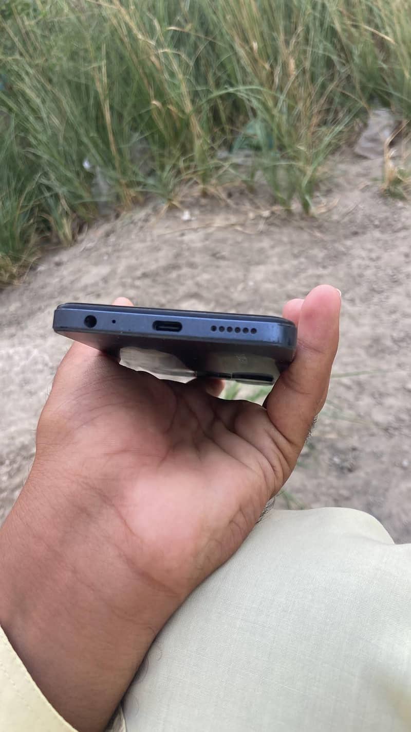 Tecno Spark 20C 2