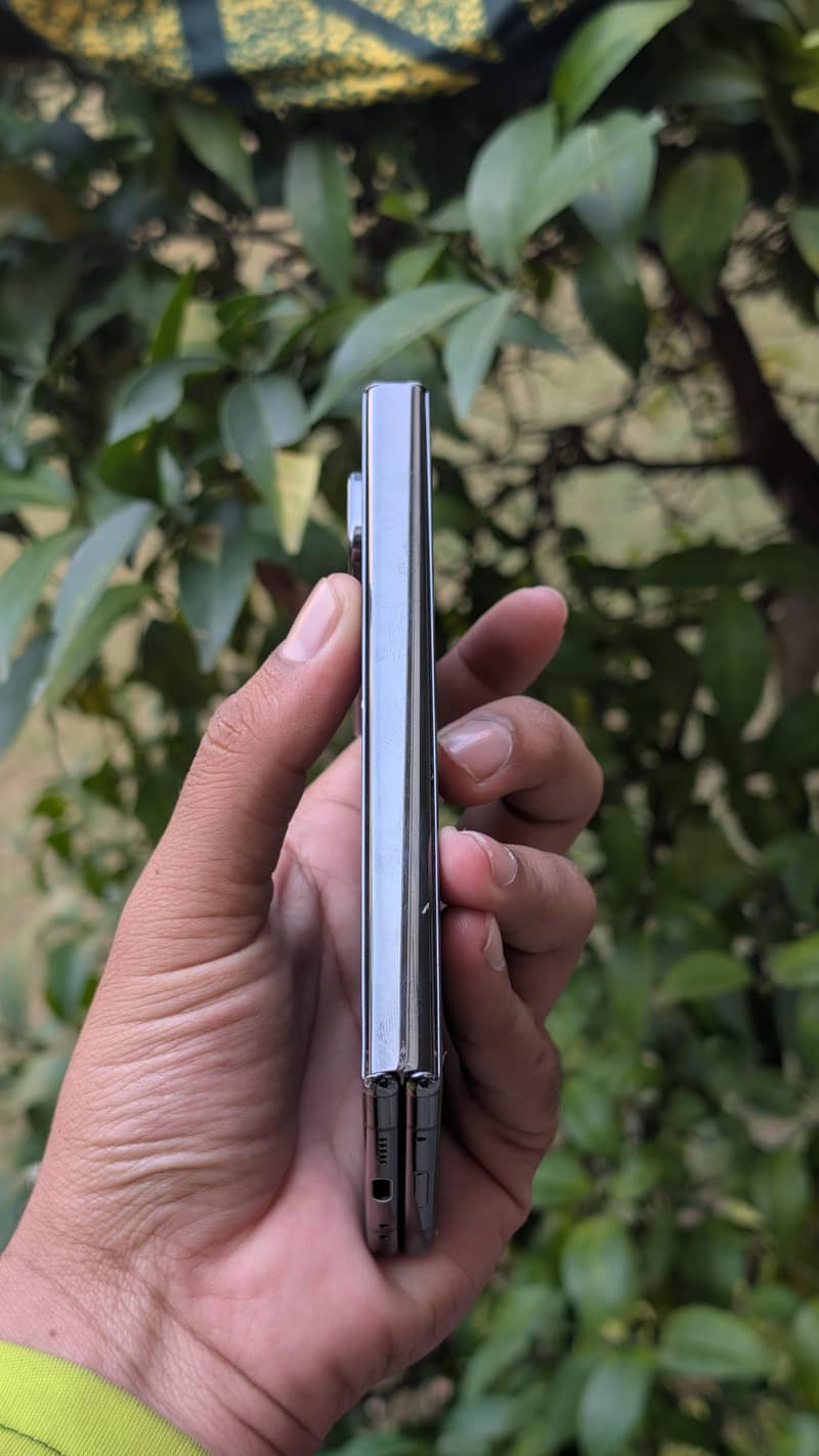 Google Pixel Fold 2
