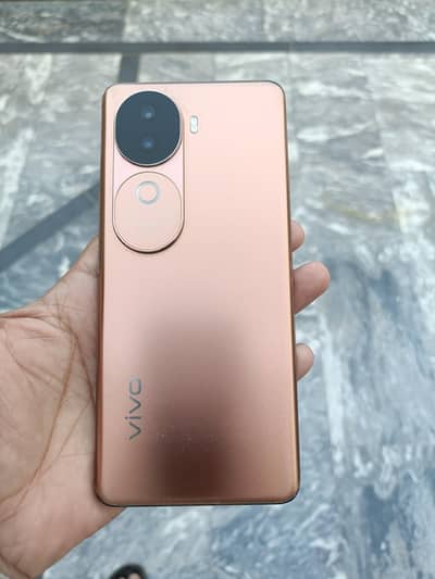 Vivo V40e
