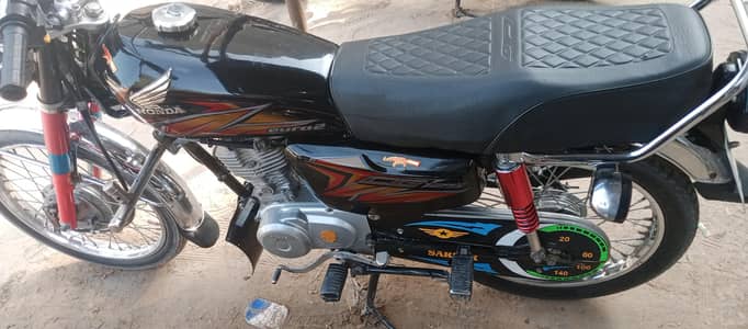Honda 125cg/totally genuine/urgent sale/biometric  All Panjab number