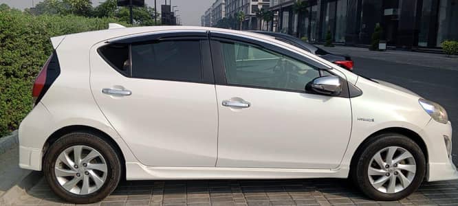 Toyota Aqua 2015