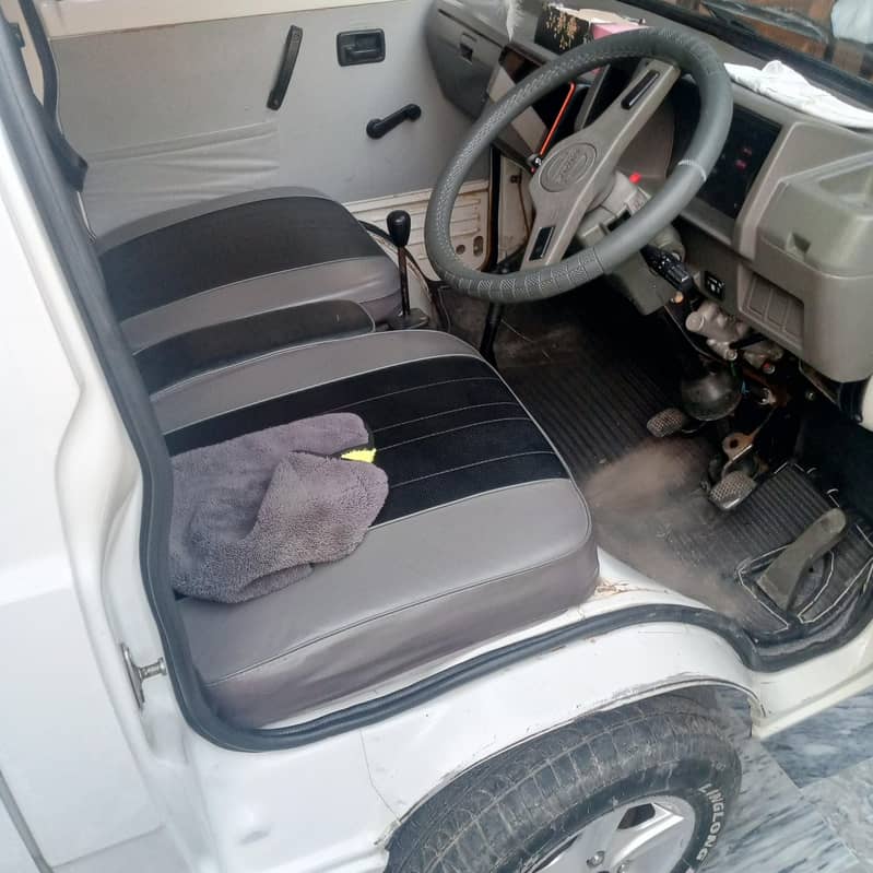 Suzuki Bolan 2012 4