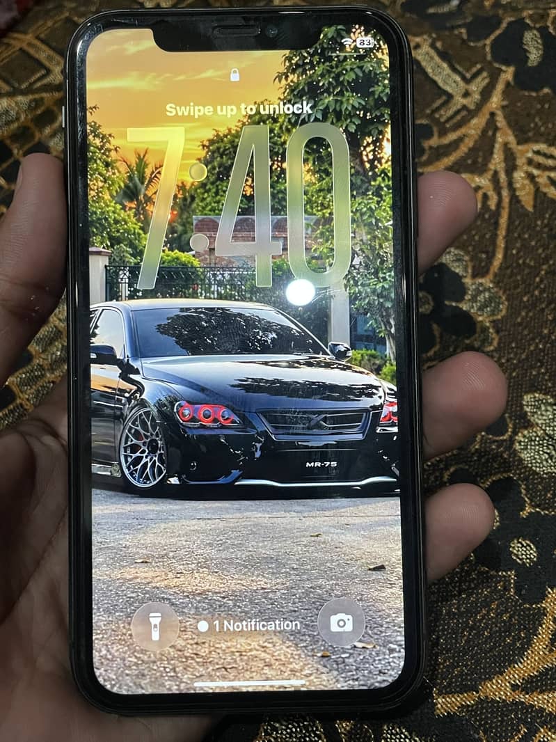 Apple iPhone 11 4