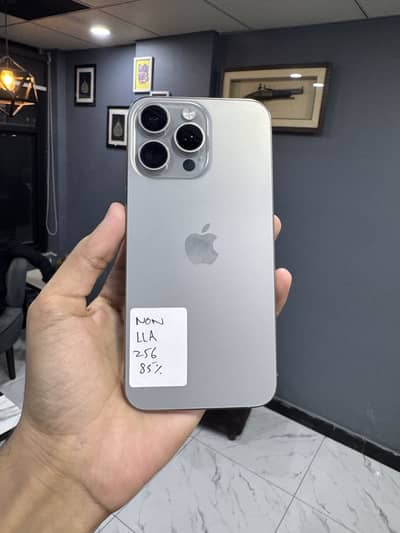 iPhone 15 Pro Max 256gb non pta factory unlocked exchange possible