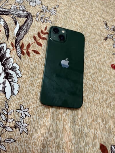 Apple iPhone 13