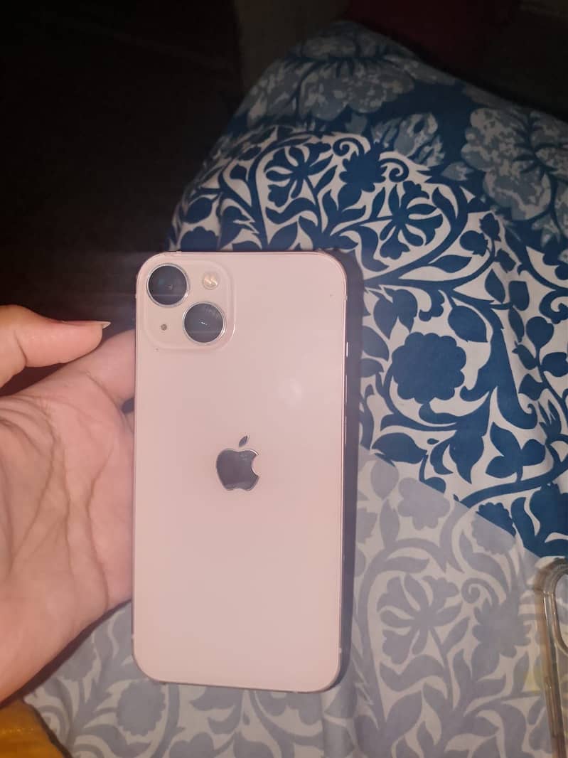 Apple iPhone 13 0