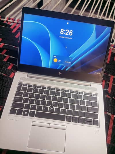 HP EliteBook 830 G5 | Core i7 8th Gen | 16GB / 512GB SSD | 10/10