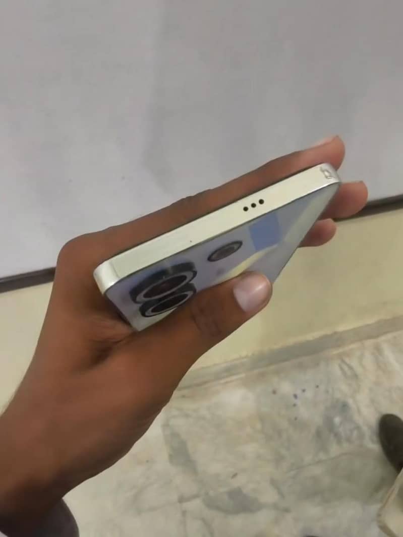 Tecno CAMON 20 1