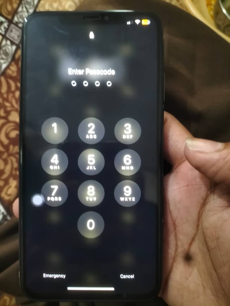Apple iPhone XS Max 1
