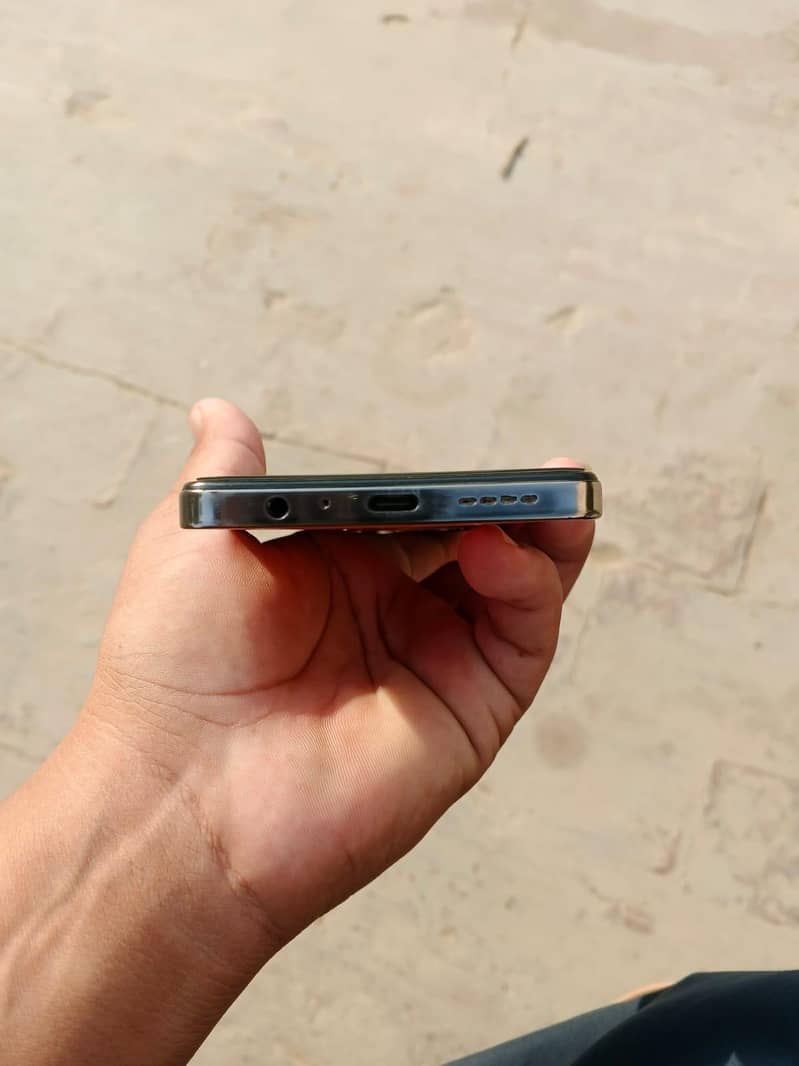 Infinix Note 30 7