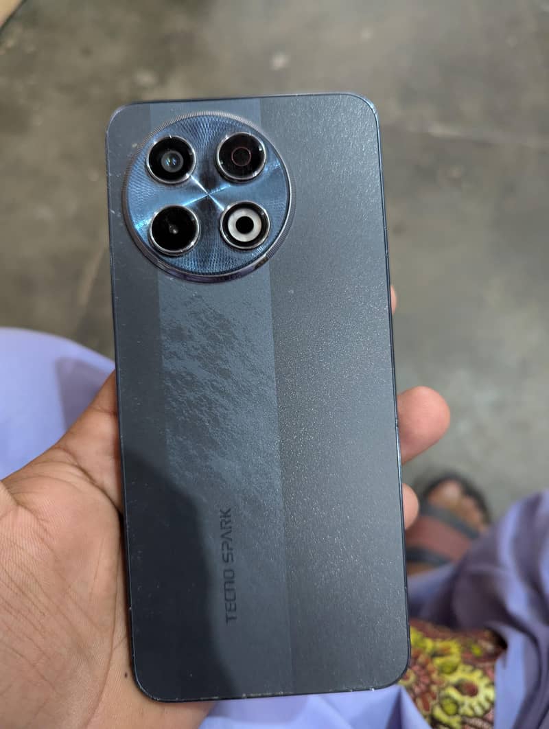 Tecno SPARK 30 Pro 3
