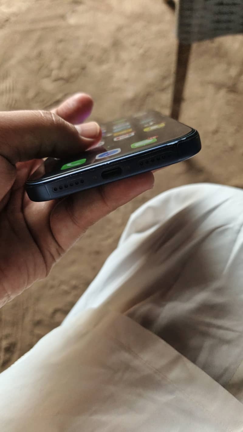 Apple iPhone 17 Pro Max 1