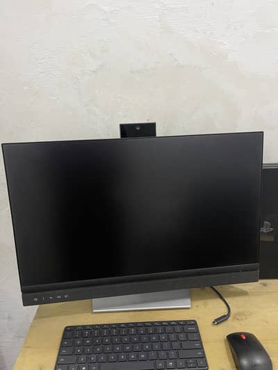 Dell 24inch Type C IPS 1080p conference Monitor 10/10