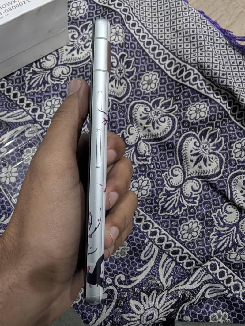 Google Pixel 7a 1