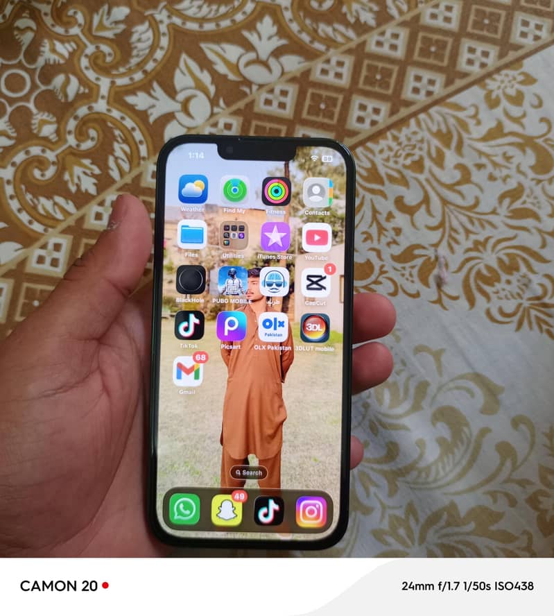 Apple iPhone 13 4