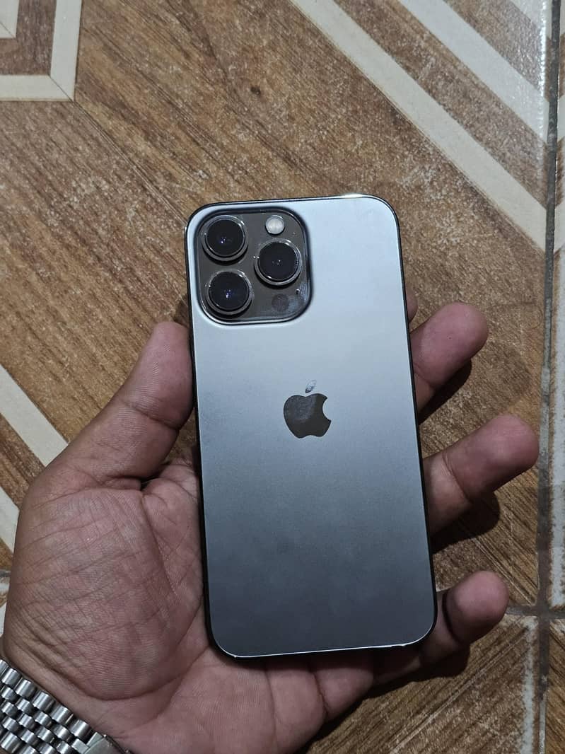 Apple iPhone 13 Pro 2