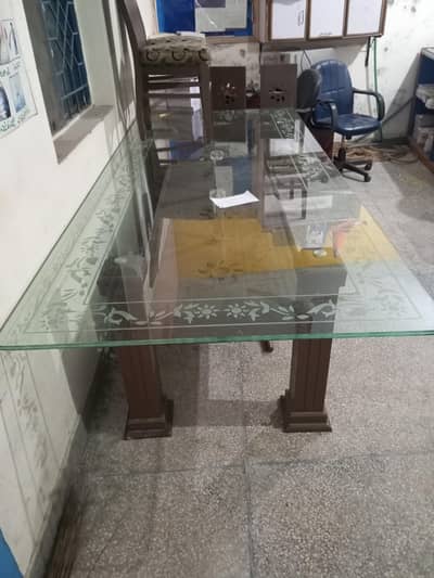 Dinning table with 5 chairs for sale