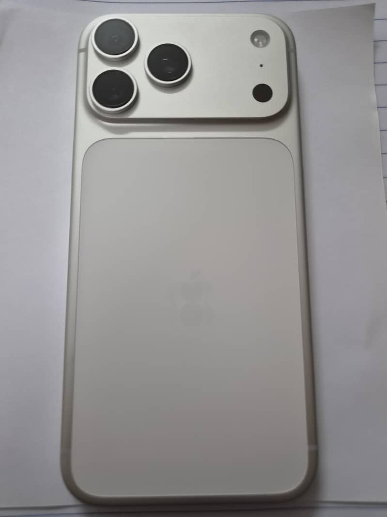 Apple iPhone 17 Pro Max 0