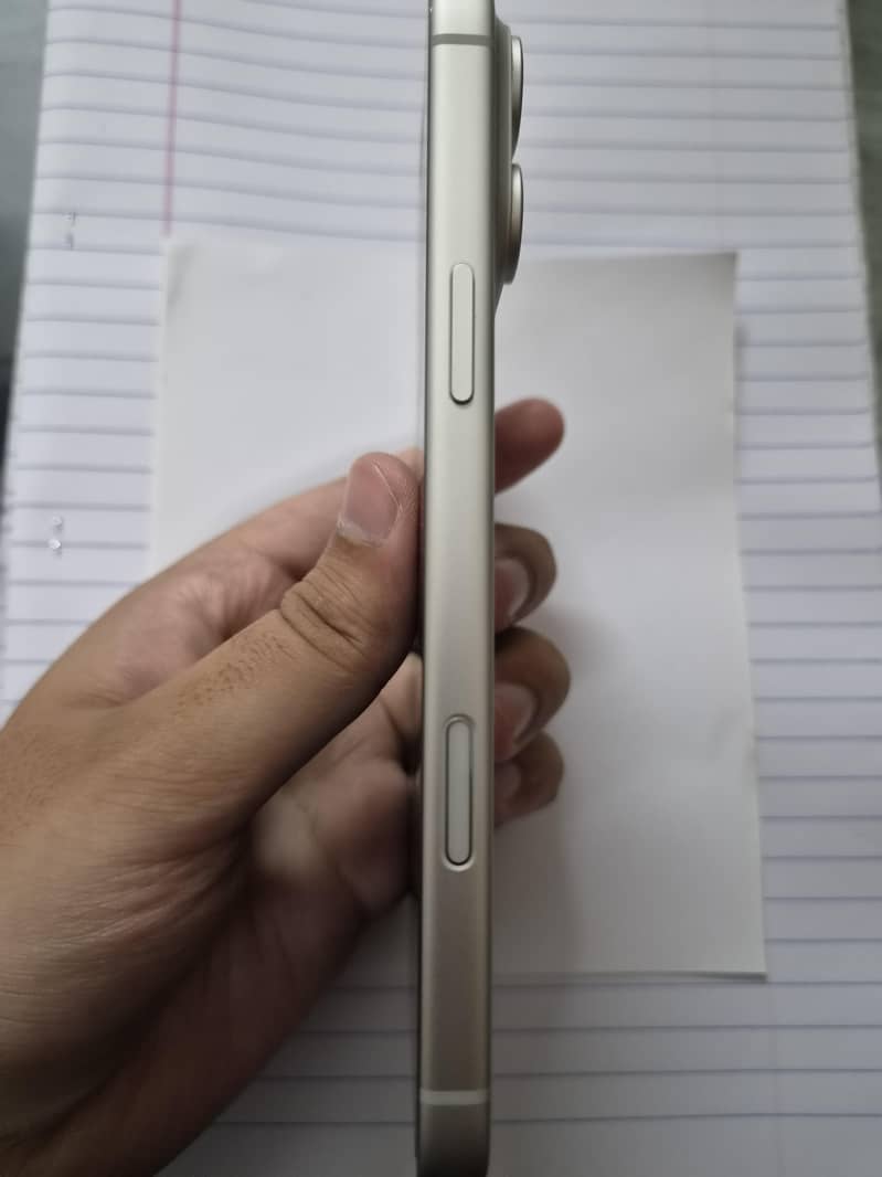 Apple iPhone 17 Pro Max 6
