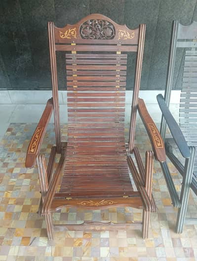 relaxing chair for sale in good condition