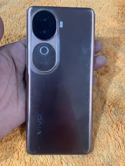 Vivo V40e