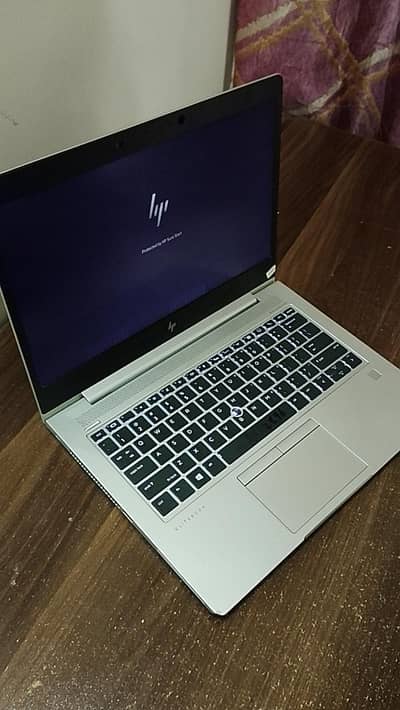 HP elitebook 840 G5 i5