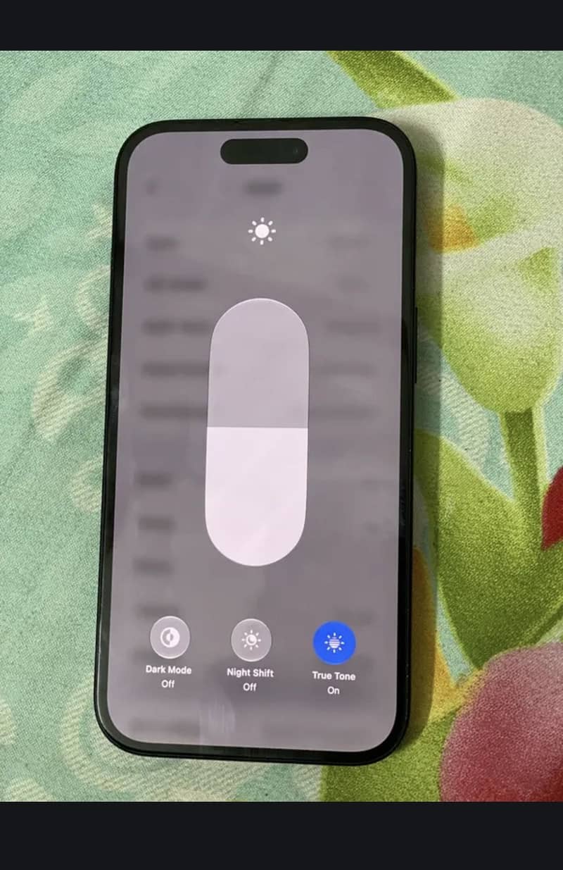 Apple iPhone 15 3