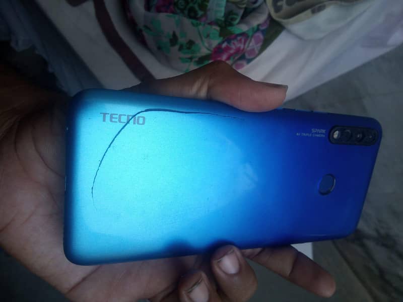 Tecno Spark 6 0
