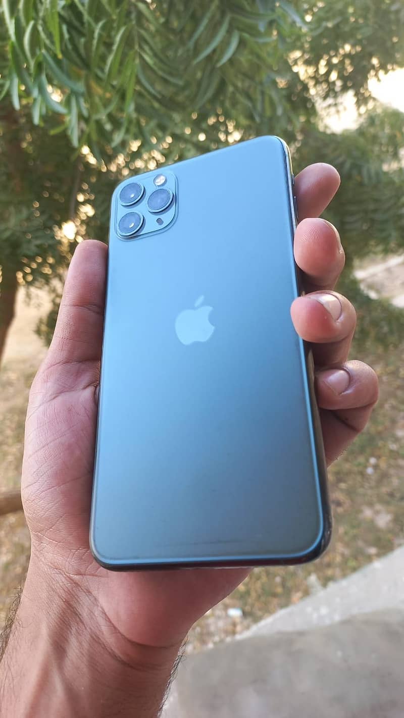 Apple iPhone 11 Pro Max 1