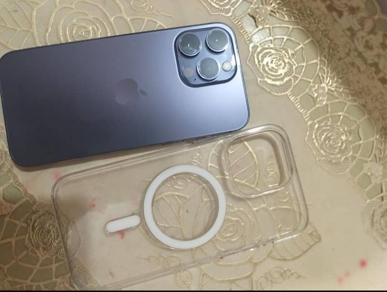 Apple iPhone 14 Pro Max 4