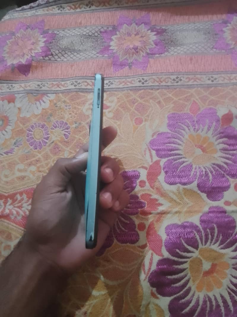 Infinix Smart 8 2