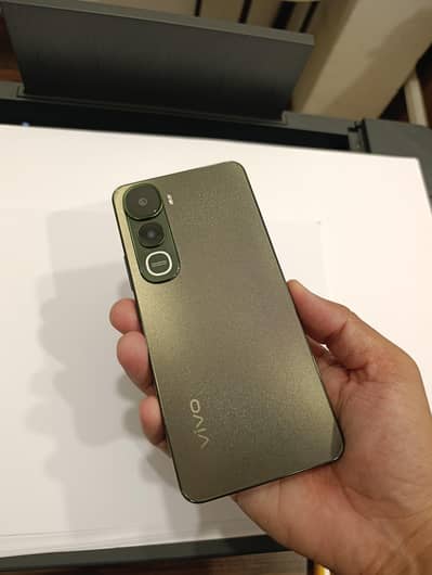 Vivo Y400