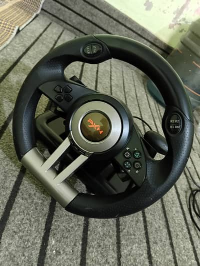 Pxn v3 gaming stearing wheel 10/10 condition