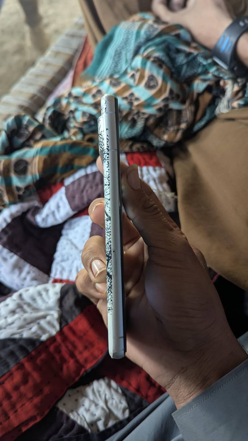Google Pixel 7 2
