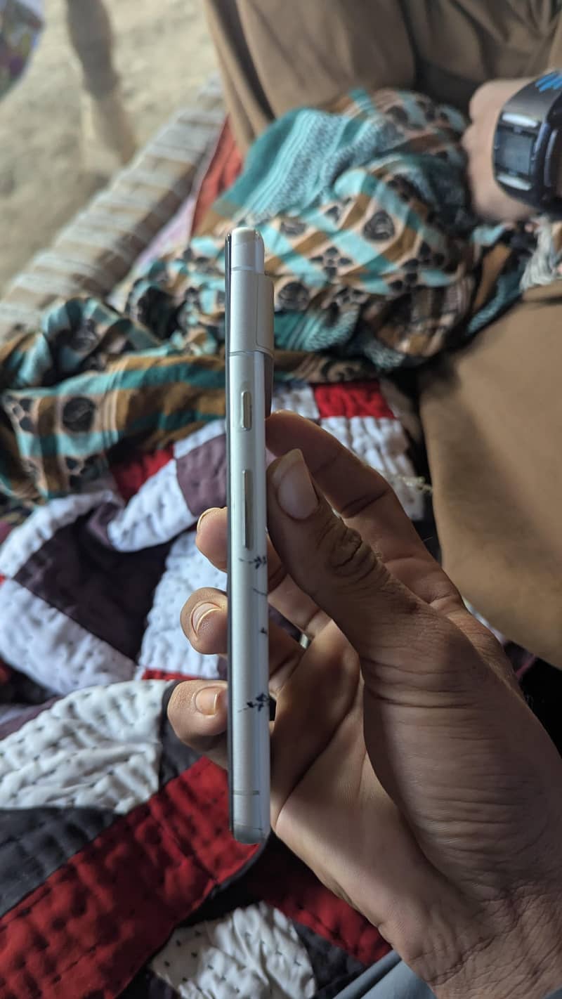 Google Pixel 7 3