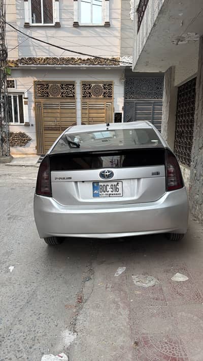 Toyota Prius 2012