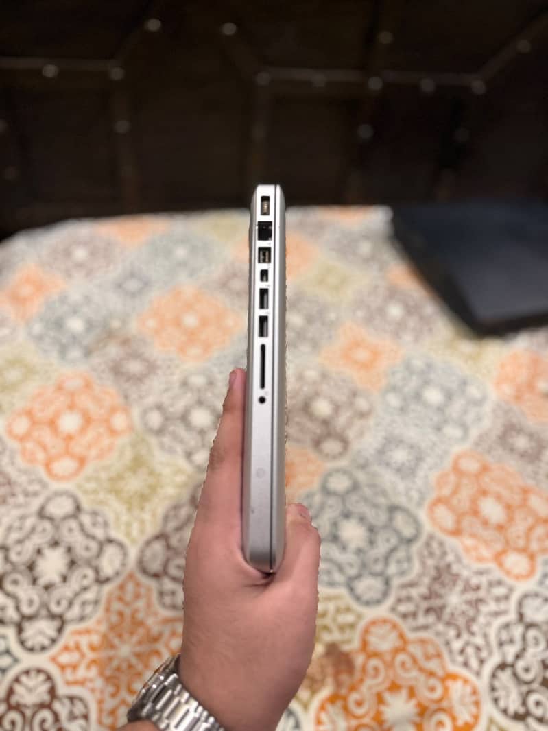 MacBook pro 2010 1