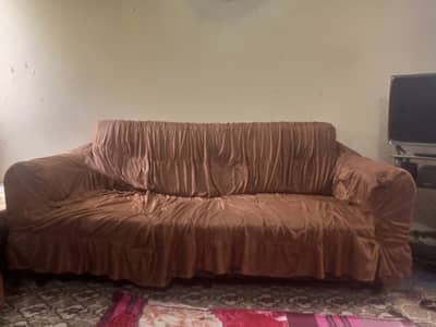 5 seater sofa with center table