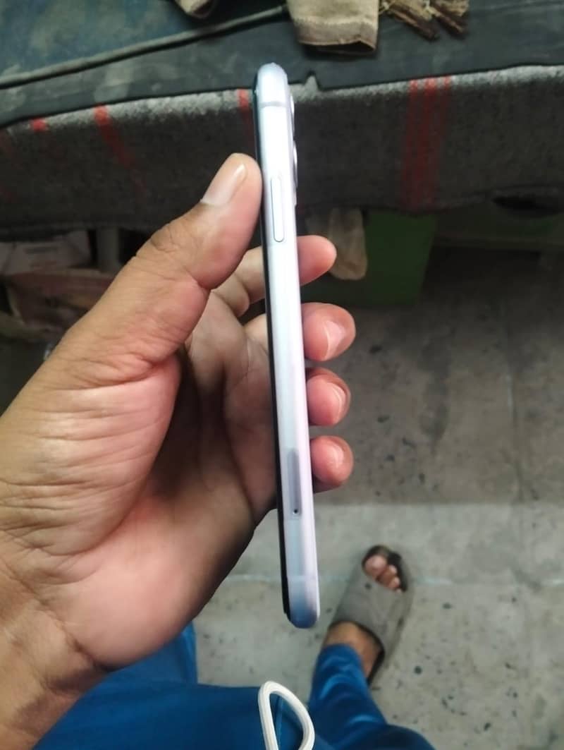 Apple iPhone 11 1