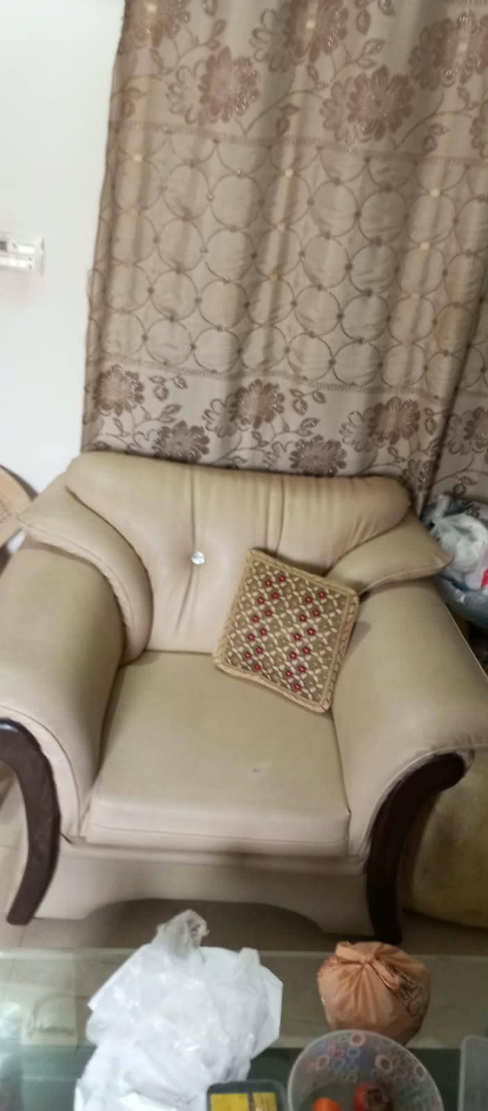 5 Seater Sofa set. 3