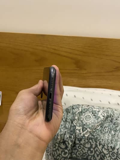 Apple iPhone 11 64 GB PTA Approved