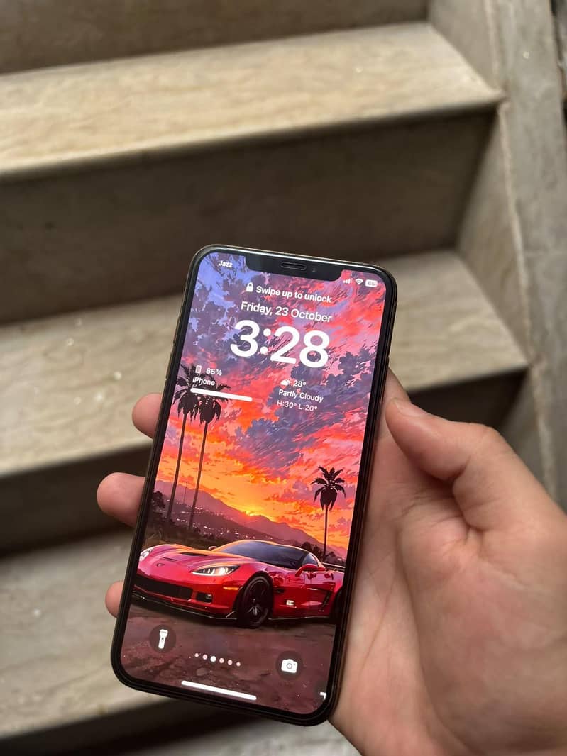 Apple iPhone XS Max 3