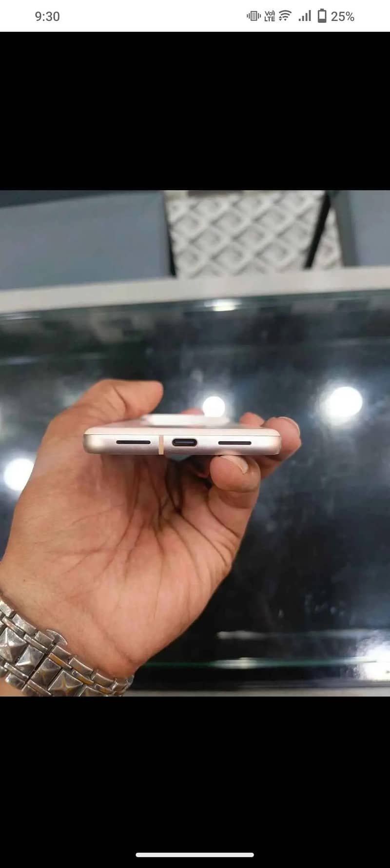 Google Pixel 8 4
