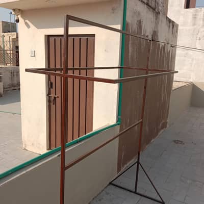 clothes hanging stand