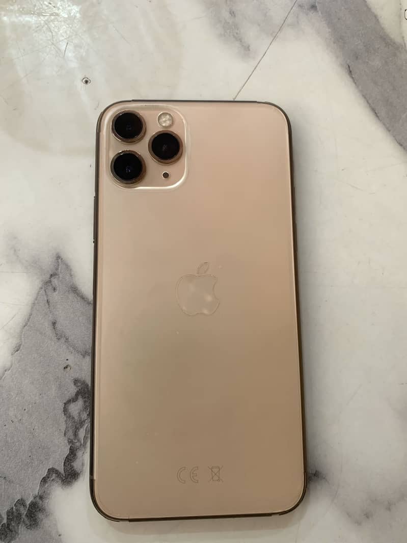 Apple iPhone 11 Pro 4
