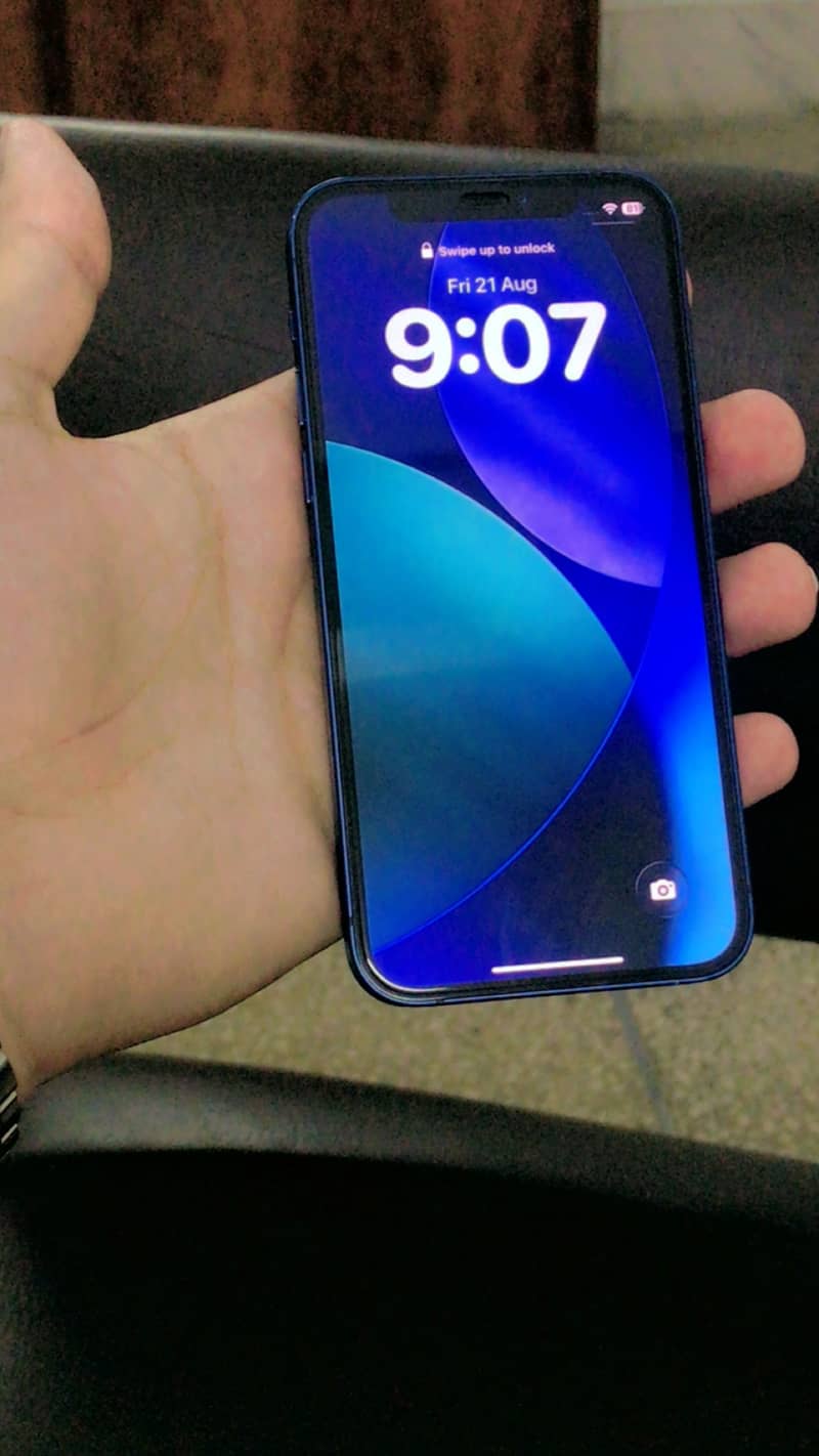 Apple iPhone 12 7