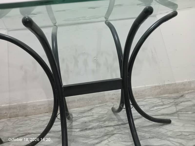 Dining Table with 4 Chairs 1